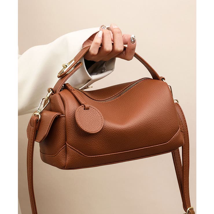 半額以下 ⭐️オシャレなマンシングバッグ⭐️ネイバー色のジョイントシステムＷバッグ WILD THINGS ショルダーバッグ 「WILD THINGS/ワイルドシングス