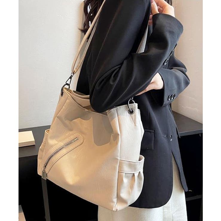 WAF-FUL TOWN TOTE (Black) – 52 BY HIKARUMATSUMURA