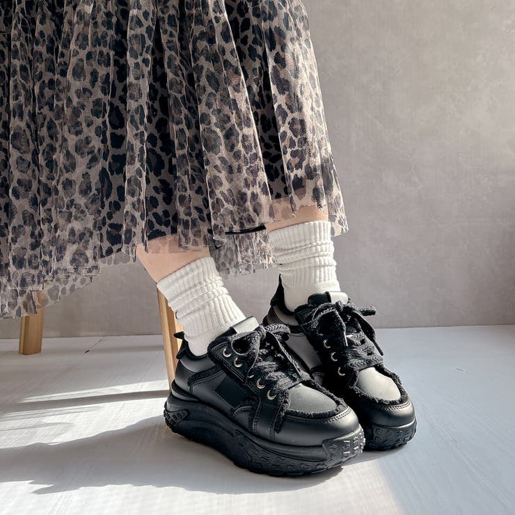 ブラック | 厚底 デザイン シューレース フリンジスニーカー | Noubel Voug Relax