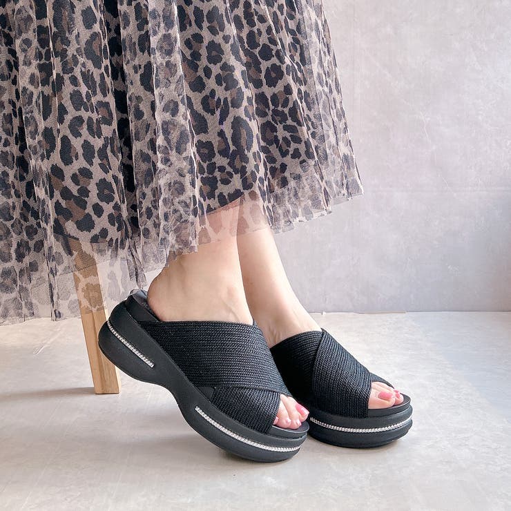 ブラック | 大人カラー 厚底 クロスデザインミュールサンダル | Noubel Voug Relax