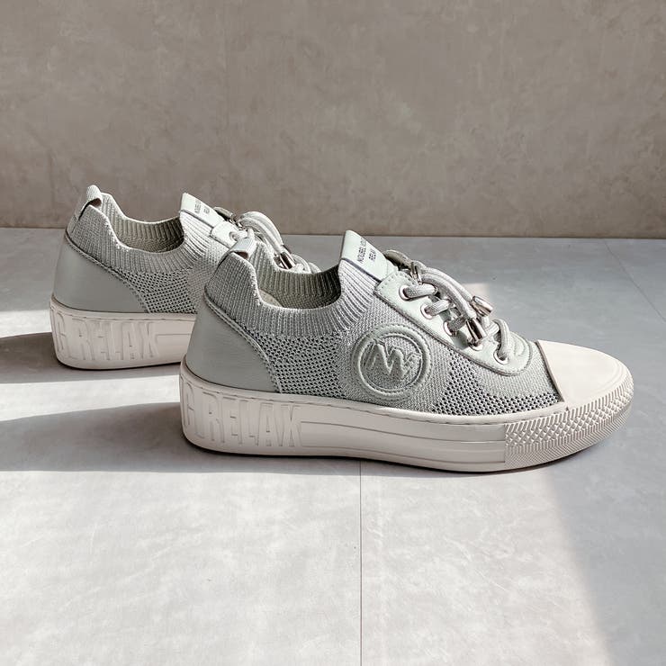 シルバー | 上品スニーカー サッと履ける レザーニット レースアップスニーカー | Noubel Voug Relax