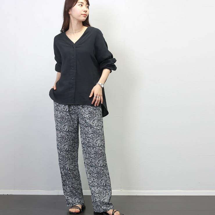 ダブルガーゼ袖口シャーリングVネックシャツ | FUNNY COMPANY＋  | 詳細画像5 