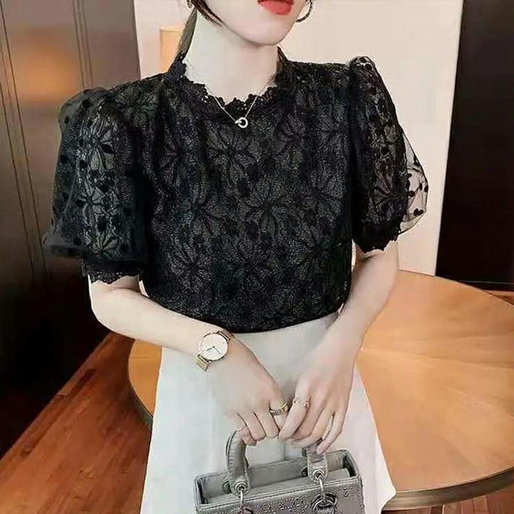 ブラック