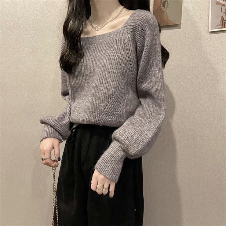 グレー