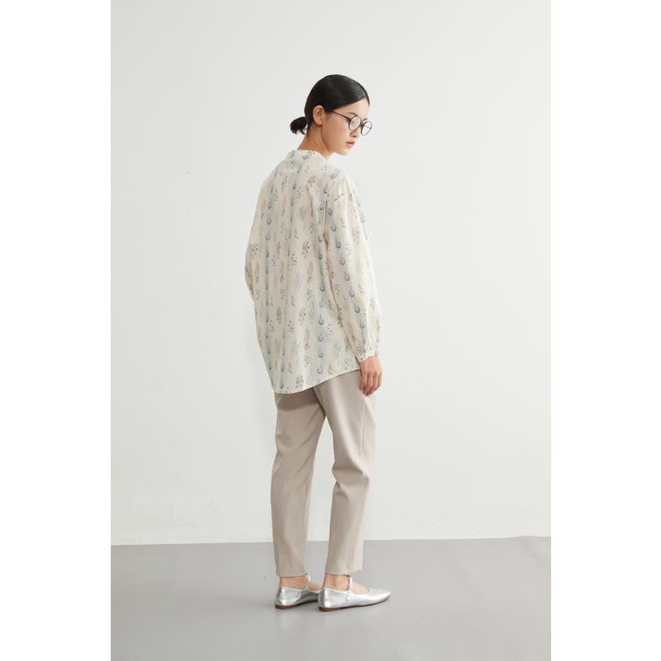 綿100長袖シャツブラウスボタニカル柄 ナチュラル大人カジュアル | On One's Own | 詳細画像15 