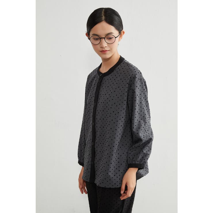 長袖ブラウスシャツフロッキープリント異素材切替トップス | On One's Own | 詳細画像12 