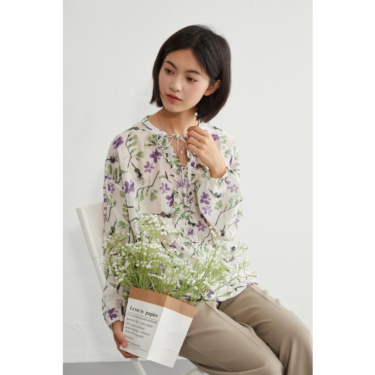 麻混花柄フリルVネックブラウスリボン付きブラウス 長袖トップス | On One's Own | 詳細画像8 