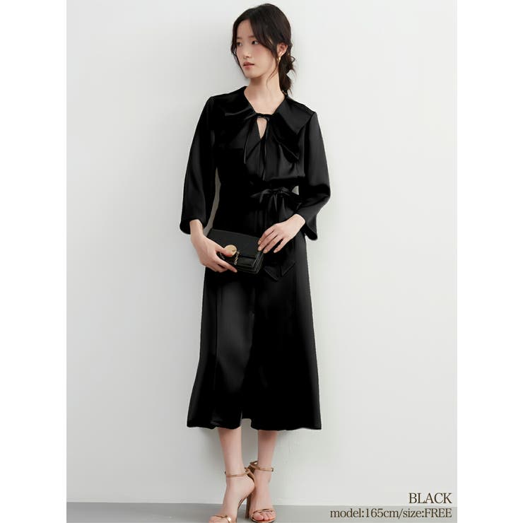 BLACK | ツヤ感ドレープ素材7分袖ワンピースドレスきれいめウエストマーク | On One's Own