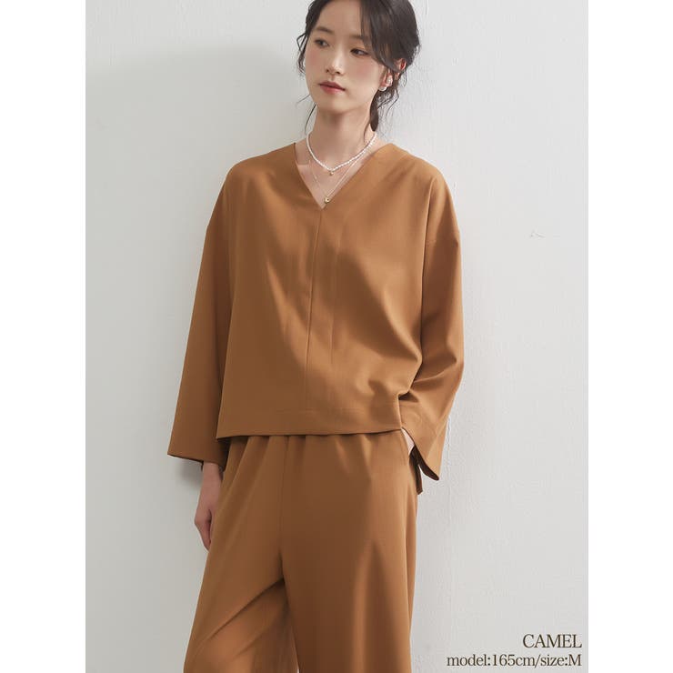 CAMEL | Vネックブラウスとワイドパンツ上下セットセットアップ | On One's Own