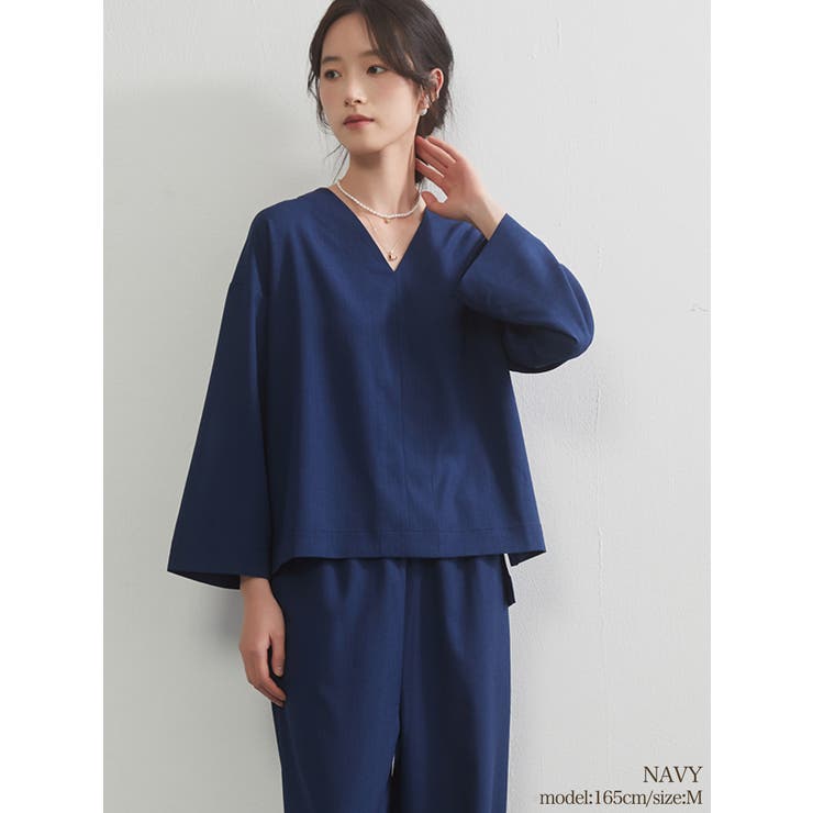 NAVY | Vネックブラウスとワイドパンツ上下セットセットアップ | On One's Own