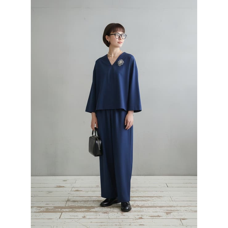 Vネックブラウスとワイドパンツ上下セットセットアップ | On One's Own | 詳細画像14 