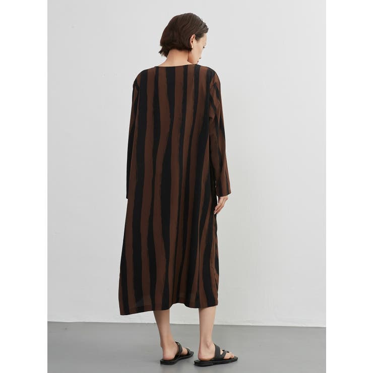 太ストライプバイカラーVネック長袖ワンピースシンプル | On One's Own | 詳細画像10 