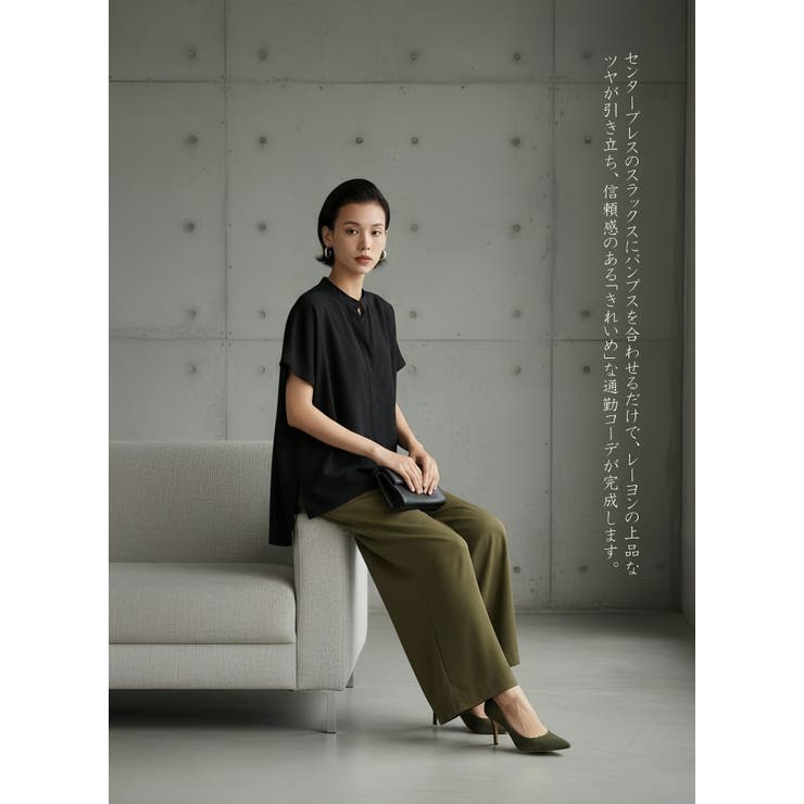 シンプルVネック半袖チュニックブラウス体型カバーとろみレーヨンきれいめトップス | On One's Own | 詳細画像5 