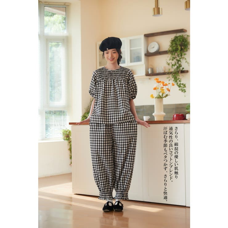 ギンガムチェックスモッキング刺繍半袖ギャザーブラウスセットアップ対応 | On One's Own | 詳細画像17 