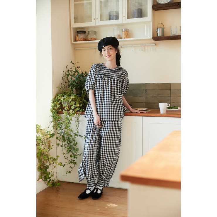 ギンガムチェックスモッキング刺繍半袖ギャザーブラウスセットアップ対応 | On One's Own | 詳細画像14 
