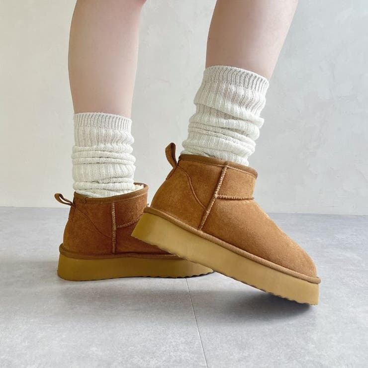 新品 DIESEL BIKERINO ショートブーツ ムートン 新品 DIESEL BIKERINO ショートブーツ ムートン