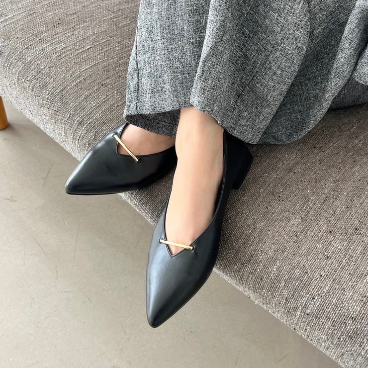 ブラック | ラインメタルパーツポインテッドトゥパンプス/55304 | ORiental TRaffic