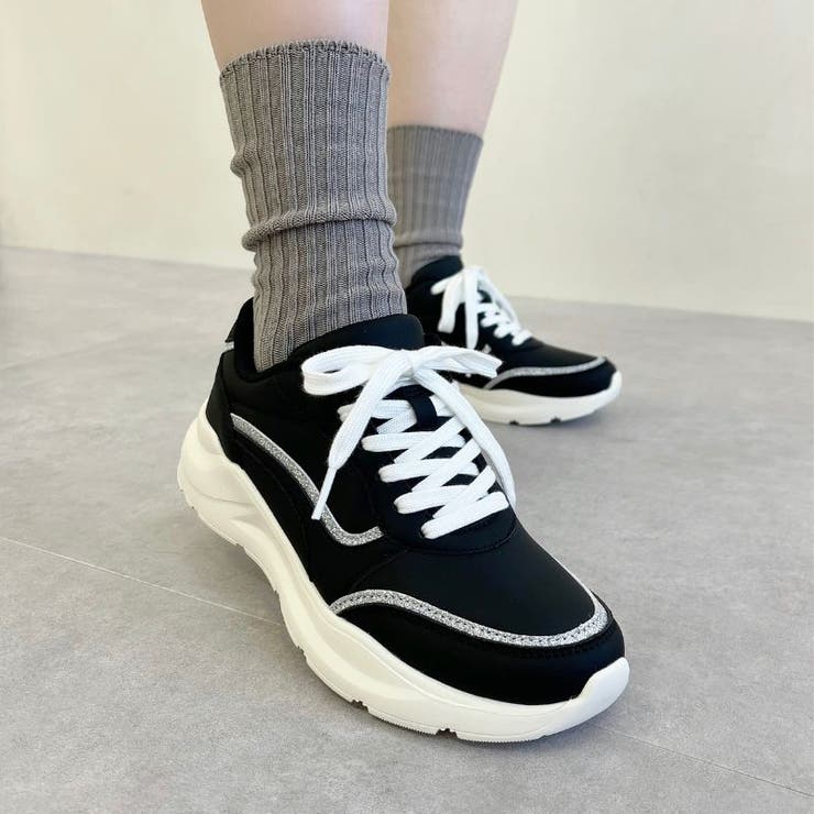ブラック
