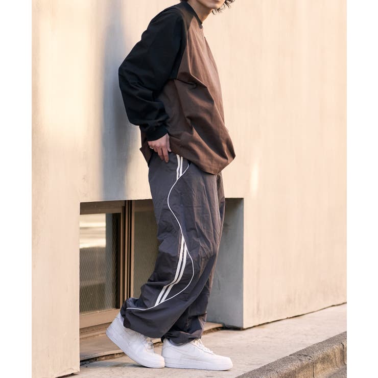 サイドライン カーブ ナイロン風 テックパンツ [品番：ORGW0008630]｜Ada.（エイダ）のレディースファッション通販｜SHOPLIST（ショップリスト）