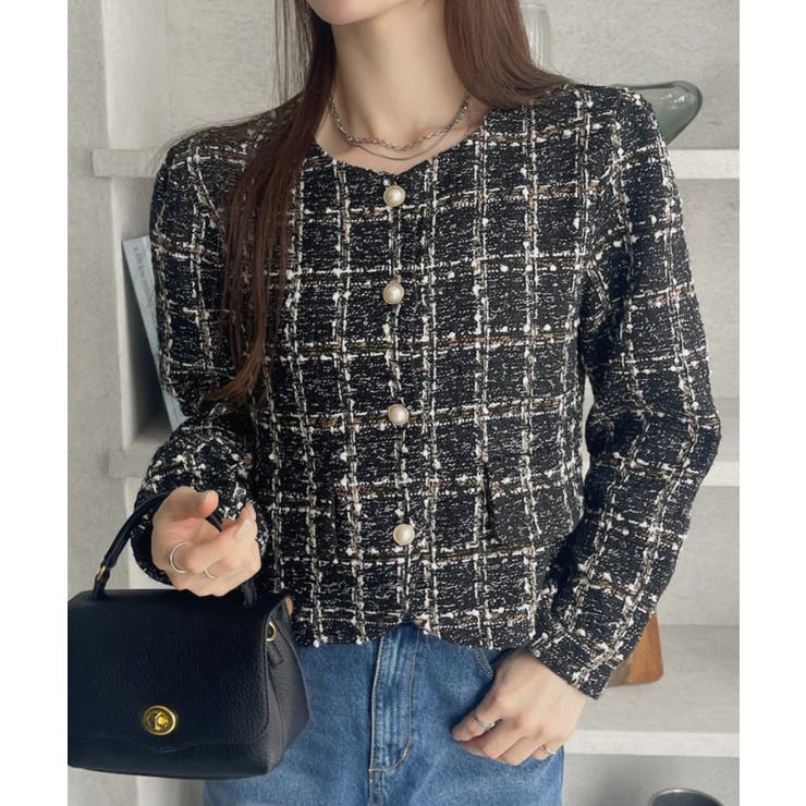 美品✨ADAWAS 定価3.5万ツイードジャケット ノーカラー 金ボタン 黒 美品✨ADAWAS 定価3.5万ツイードジャケット ノーカラー 金ボタン 黒