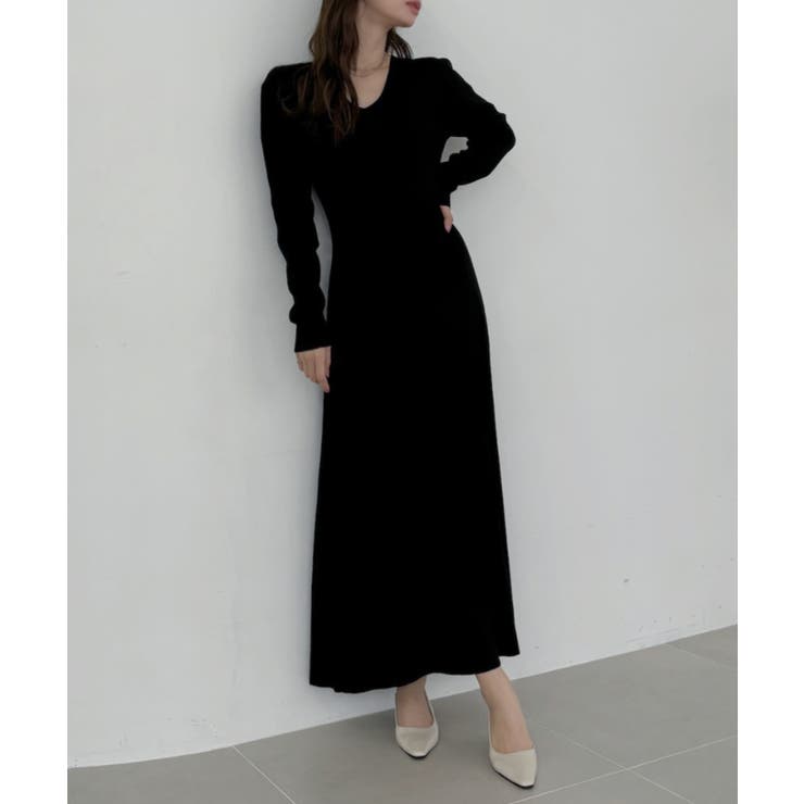 ストリームラインエレガンスコート 上品　ワンピース　卒業式 プリンセスライン Vネック 美シルエット ニットワンピース[品番