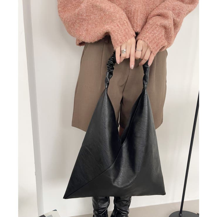 ギャザーハンドル フェイクレザー トライアングル バッグ | Ada. | 詳細画像7 