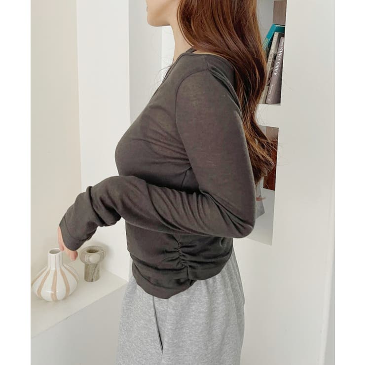 ホルターネック風 ドッキングレイヤード サイドシャーリング シアーカットソー | Ada. | 詳細画像19 