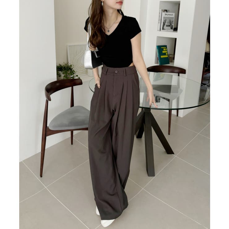 Vネック サイドシャーリング コンパクト フレンチスリーブ Tシャツ | Ada. | 詳細画像13 