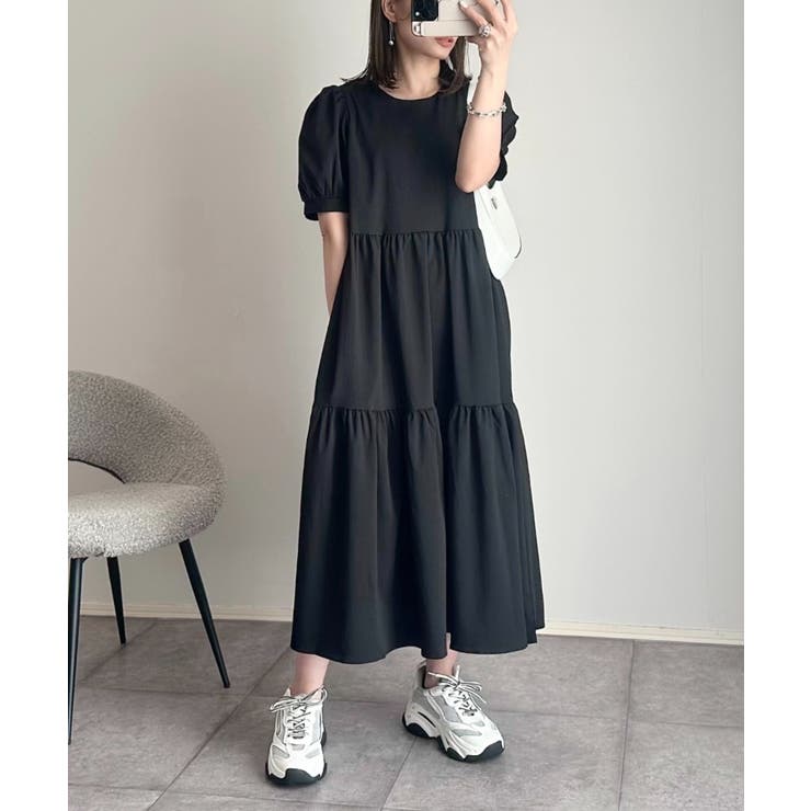 バーバリーブルーレーベル 半袖パフスリーブニットワンピース ティアード　フリル バーバリーブルーレーベル 半袖パフスリーブニットワンピース