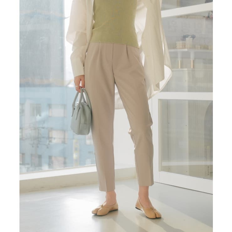 美品 ASTRAET 2万 スソタックパンツ アストラット テーパード