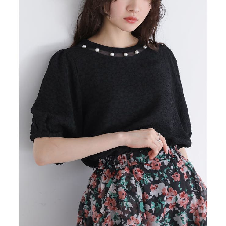 ブラック | somari imaginationフェイクパール付きフラワージャカードブラウス | osharewalker