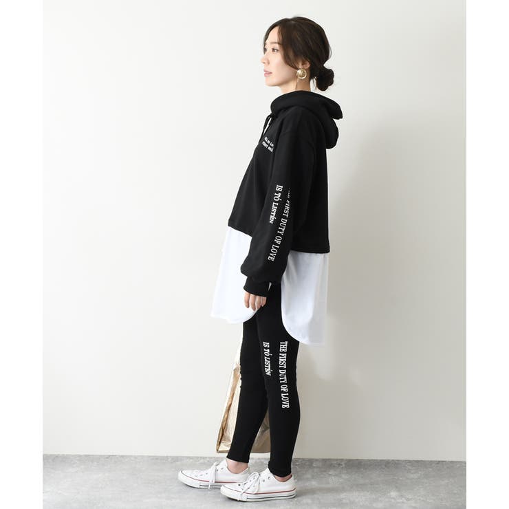 レイヤード風パーカー×レギンスロゴスウェットセットアップ