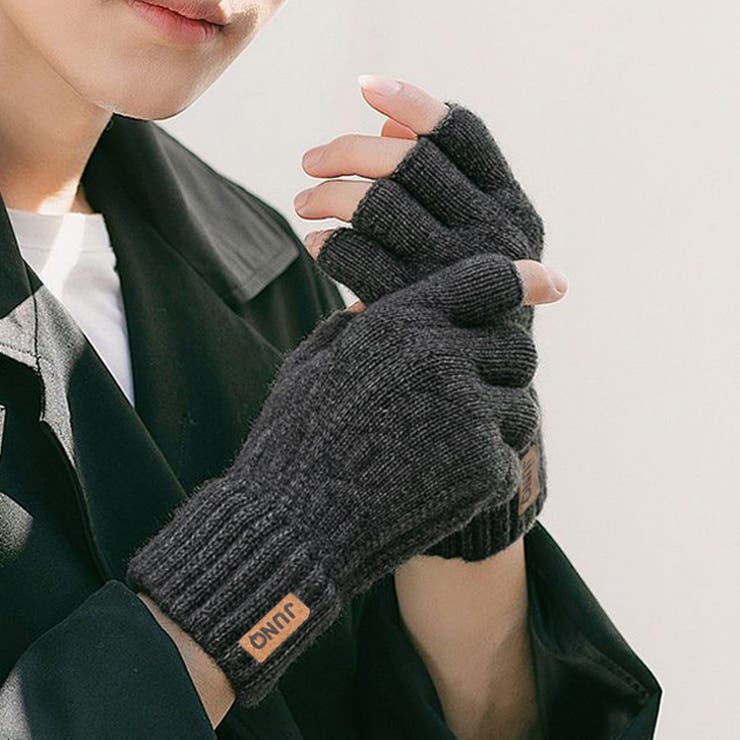 手袋♡人気‼︎♡ リアルファー 指なし 手袋(ブラック)