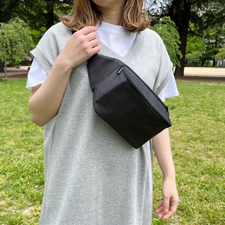 ウエストポーチ ボディバッグ クーラーバッグ保冷[品番