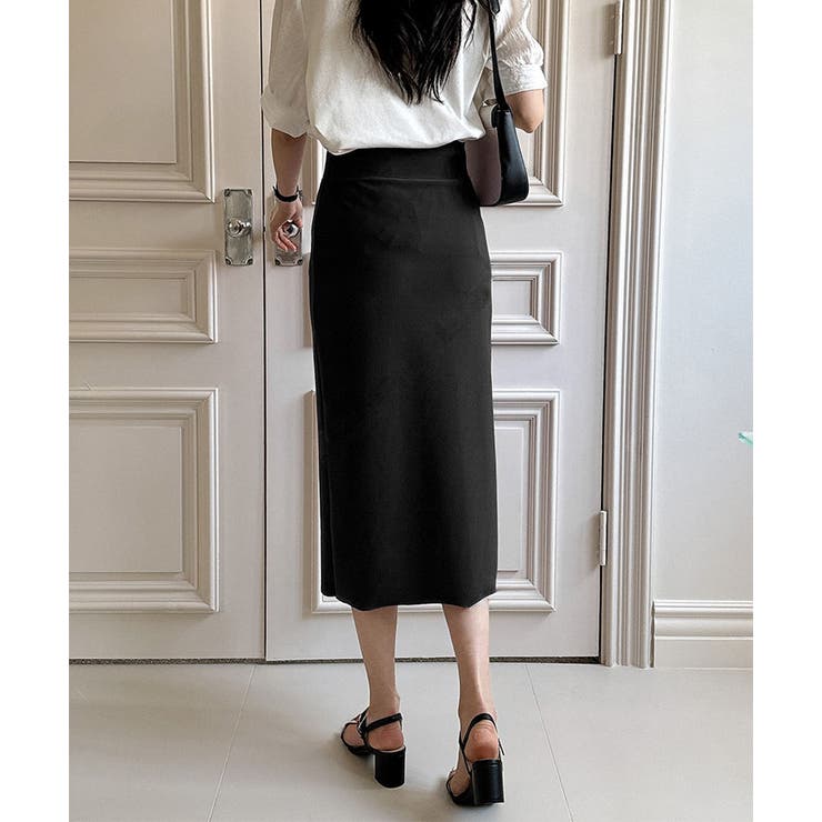 PLEATS PLEASE ブラック タイト ロングスカート PLEATS PLEASE ISSEY MIYAKE（ロングスカート）のフリマアイテム一覧