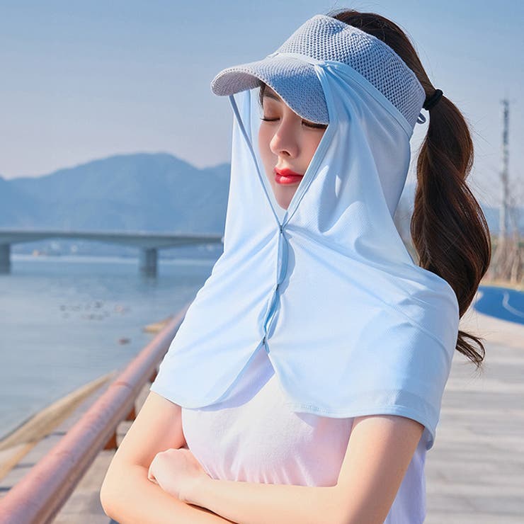 ブルー
