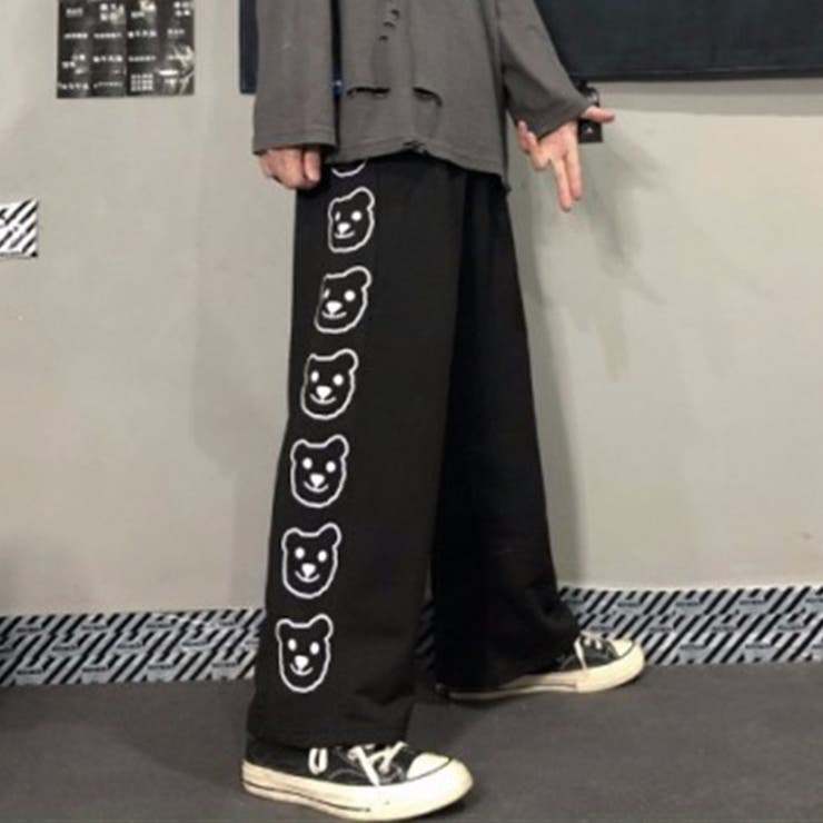 ブラック