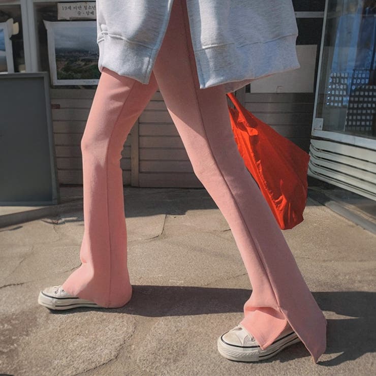 ピンク
