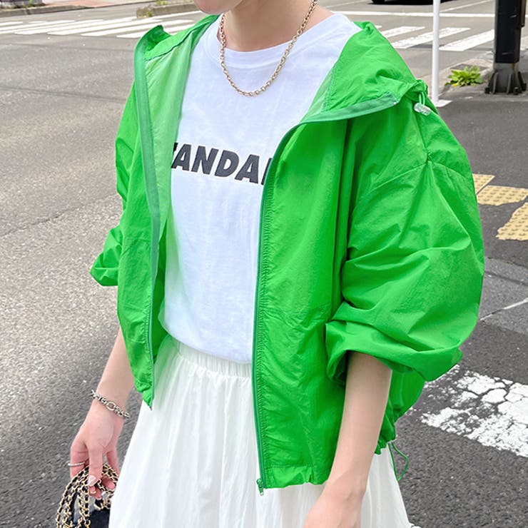 グリーン