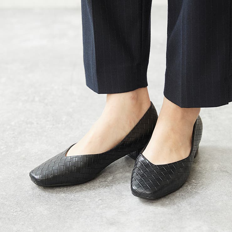 1025ブラックキルトPU | Vカット スクエアトゥ チャンキーヒール | welleg