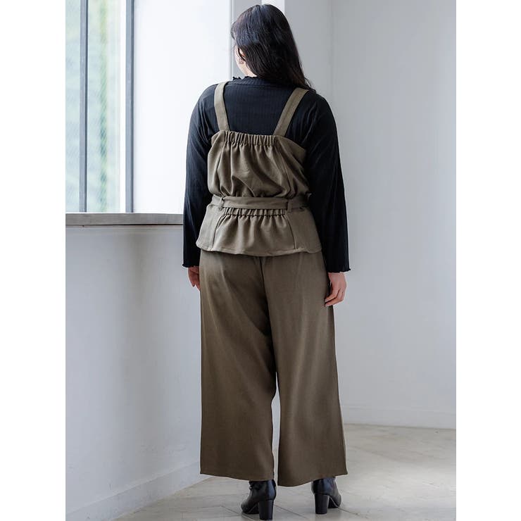 ウエストリボンビスチェ×ワイドパンツ×プチハイネックインナー