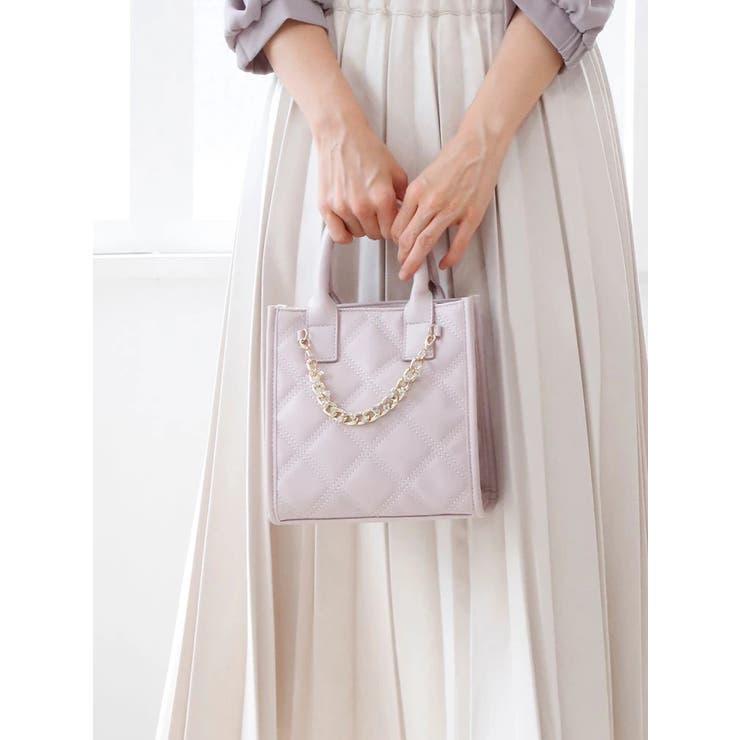 Charles & keith sales chain detail quilted tote