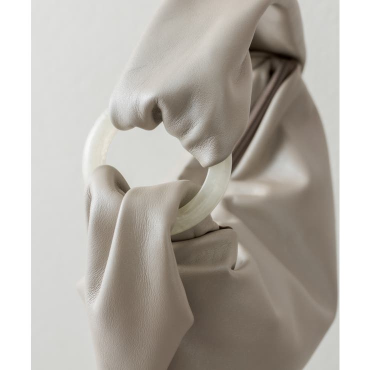 ear PAPILLONNER】リング樹脂トライアングルバッグ[品番