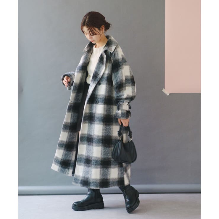 ファッションシーンで話題のこれから流行るブランド12選 335XXL-T01)長袖ハイネック型ハイレグ(艶光沢ブラック) 寝ころん レオタード