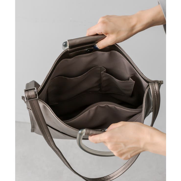 ear PAPILLONNER バックギャザーライトアウター　キャメル ear PAPILLONNER ショルダーバッグ バッグ 「本革/2way」コイル