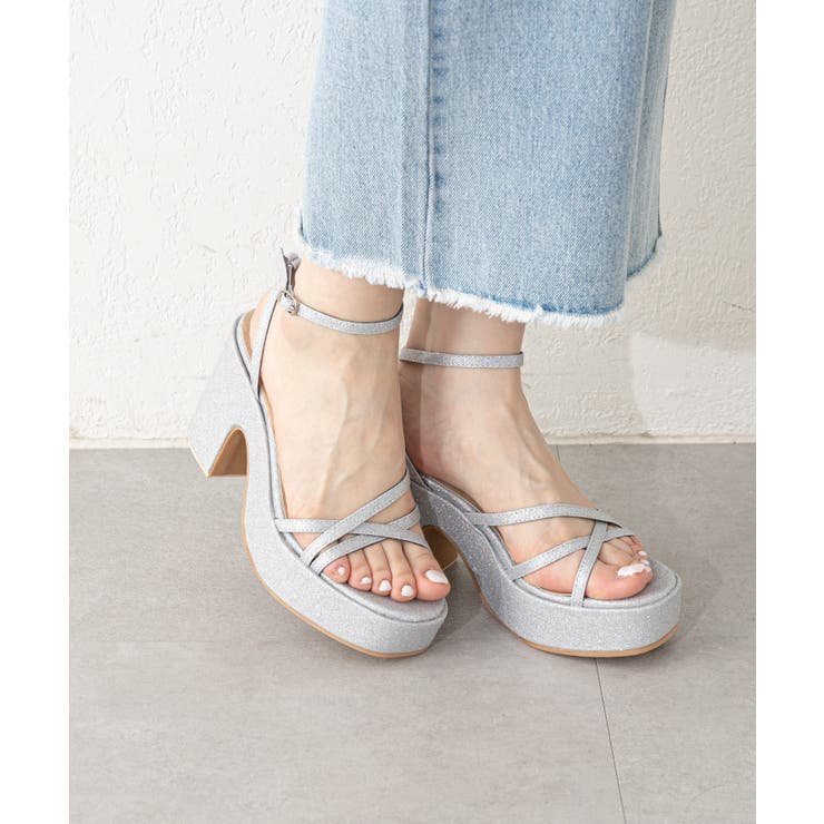 ＊人気＊ SANDRO   ナローストラップ付き サンダル sandro(サンドロ) 靴・シューズ(レディース) - 海外通販のBUYMA