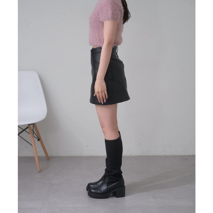 CHANEL 02A ミニスカート レザー チョコバー y2k 38 ランウェイ CHANEL 02A ミニスカート レザー チョコバー y2k 38 ランウェイ - メルカリ