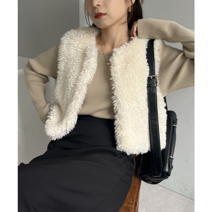 【CAPRICIEUX LE'MAGE】カーリーファーベスト[品番：PALW0004367]｜PAL GROUP  OUTLET（パルグループアウトレット）のレディースファッション通販｜SHOPLIST（ショップリスト）