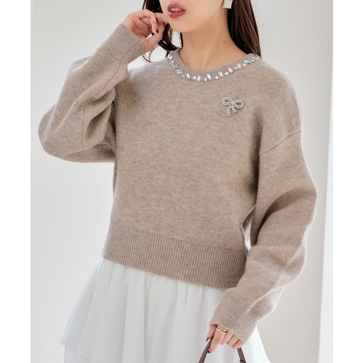 ずっと気になってた Chico】リボンブローチ付き衿ビジューニット[品番：PALW0004416 トップス