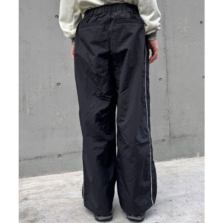 Heyin Seo サイドバックル　ワイドパンツ　スラックス　ブラック Heyin Seo サイドバックル ワイドパンツ スラックス ブラック